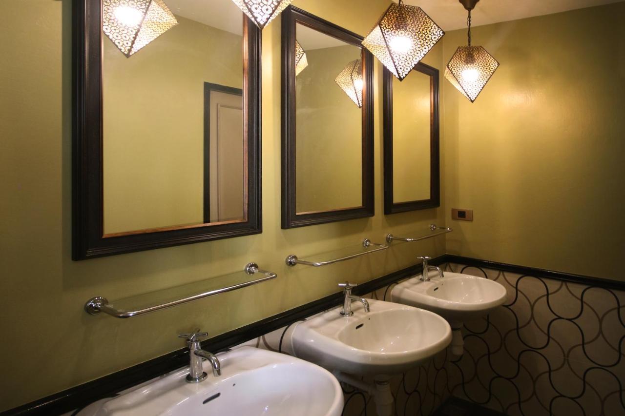 Siam Colors Hostel Бангкок Экстерьер фото